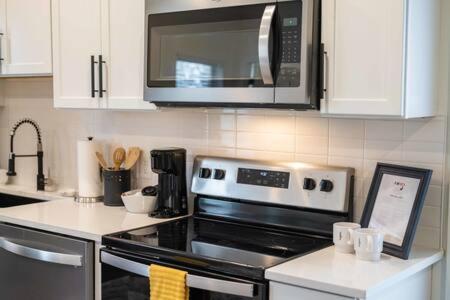 בנטונוויל The Warhol - Pet-Friendly Apartment מראה חיצוני תמונה